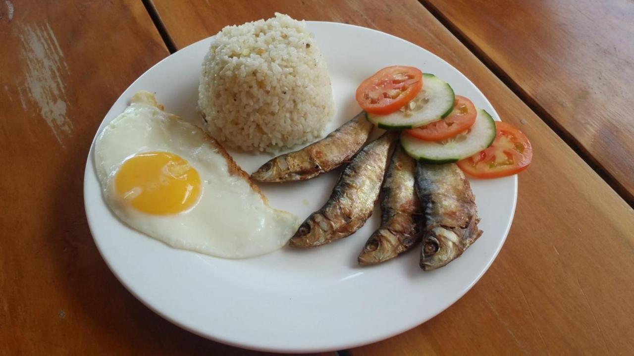 Queen Of Isle Cottages And Restaurant Puerto Galera Zimmer foto
